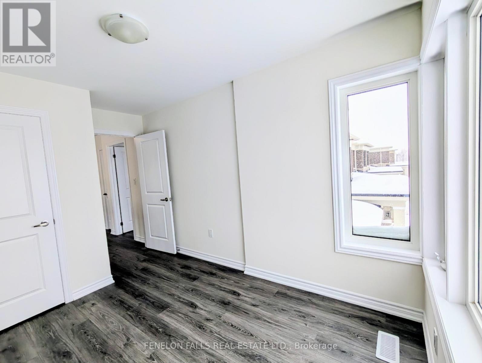 25 Hickey Lane, Kawartha Lakes (Lindsay), Ontario  K9V 0T3 - Photo 23 - X12639802