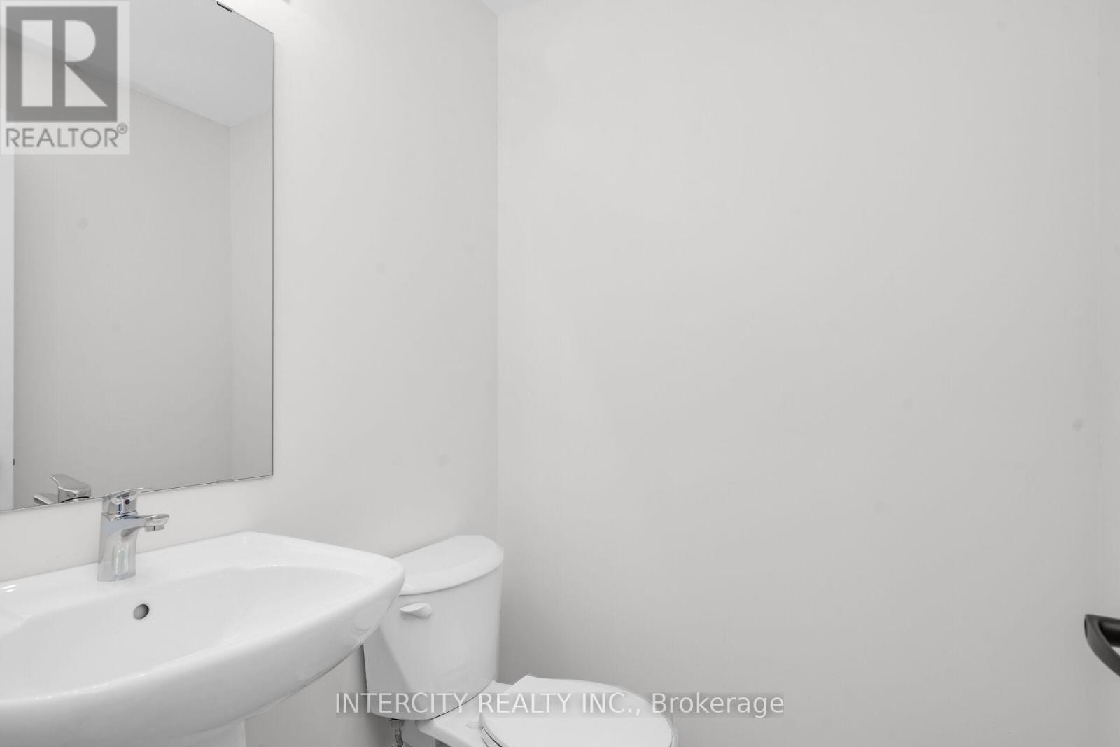 Unit 20 - 79 Marret Lane, Clarington (Newcastle), Ontario  L1B 1J2 - Photo 11 - E12640562