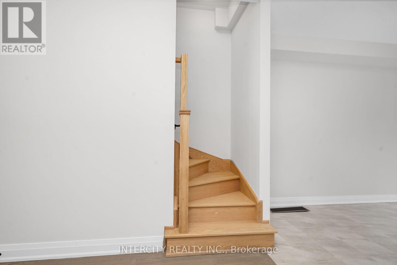 Unit 20 - 79 Marret Lane, Clarington (Newcastle), Ontario  L1B 1J2 - Photo 12 - E12640562