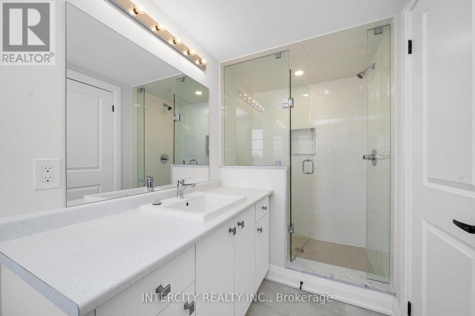 Unit 20 - 79 Marret Lane, Clarington (Newcastle), Ontario  L1B 1J2 - Photo 18 - E12640562