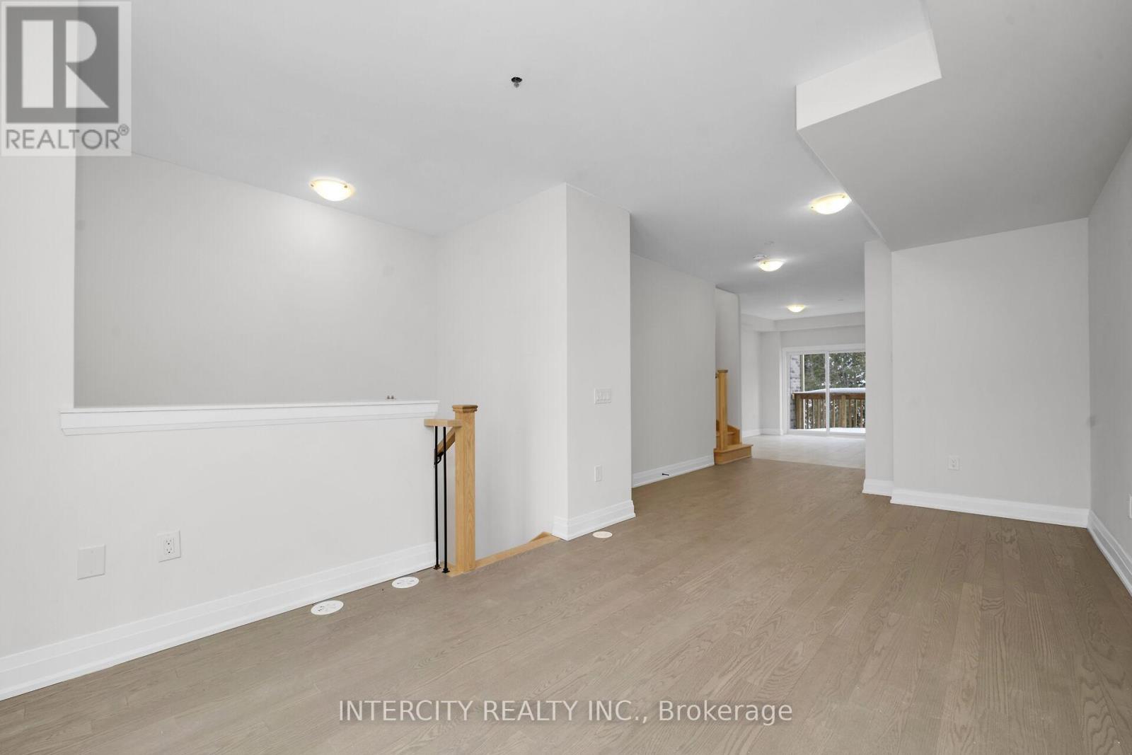 Unit 20 - 79 Marret Lane, Clarington (Newcastle), Ontario  L1B 1J2 - Photo 3 - E12640562