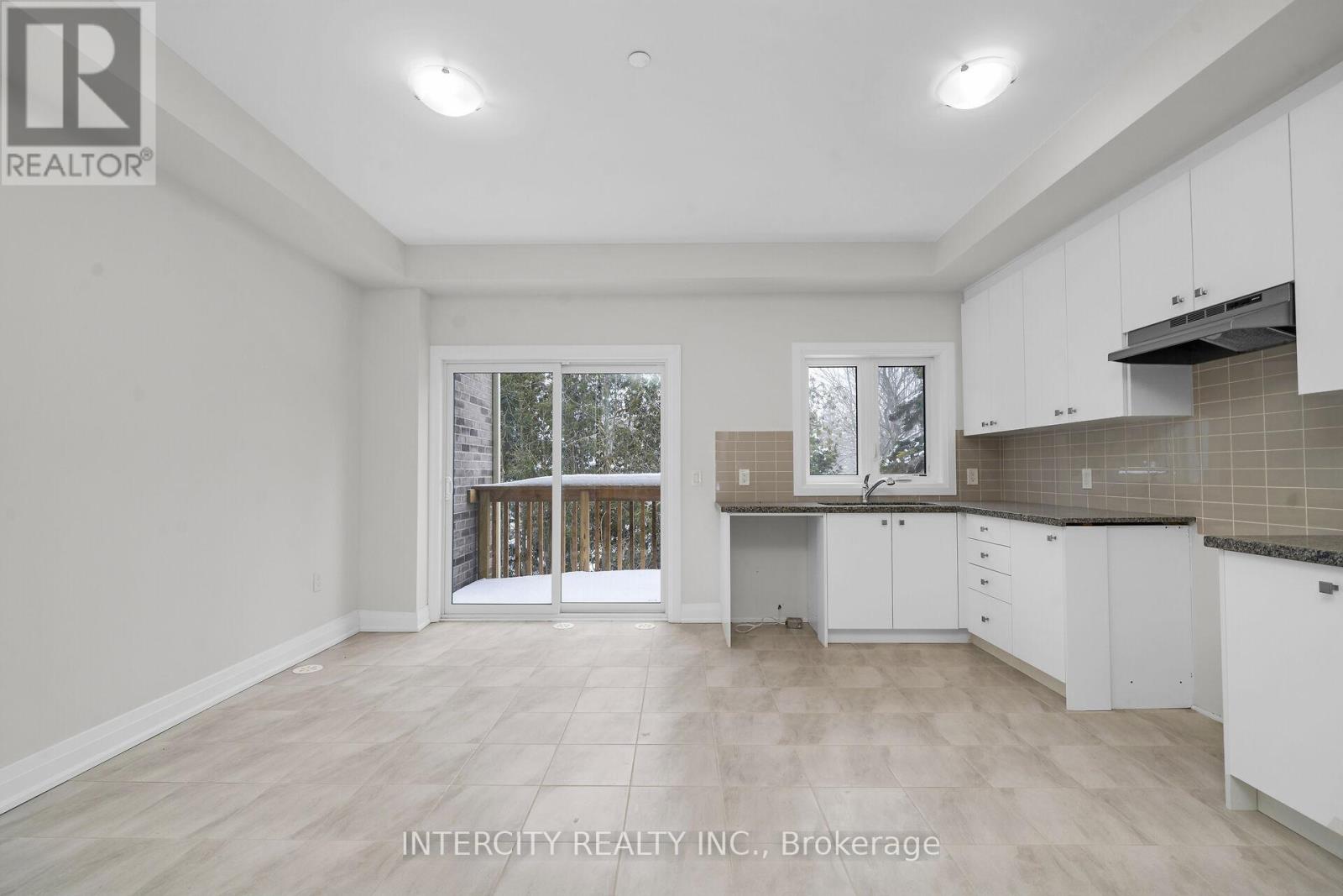 Unit 20 - 79 Marret Lane, Clarington (Newcastle), Ontario  L1B 1J2 - Photo 5 - E12640562