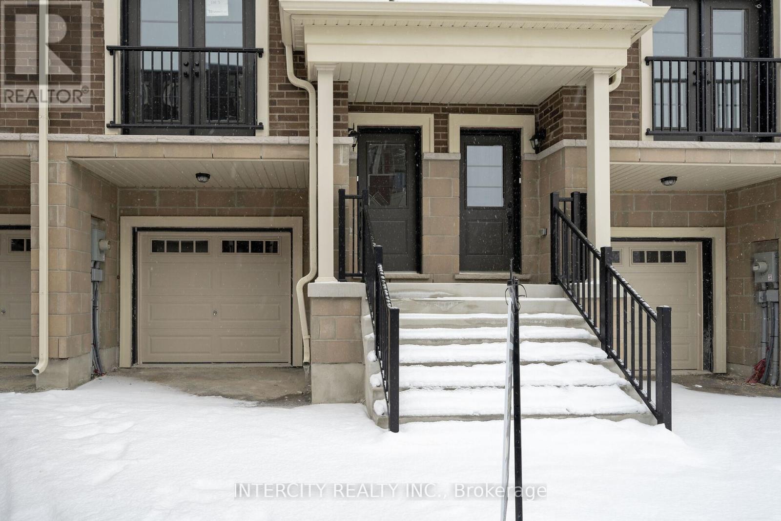 Unit 5 - 19 Marret Lane, Clarington (Newcastle), Ontario  L1B 1J2 - Photo 2 - E12640568