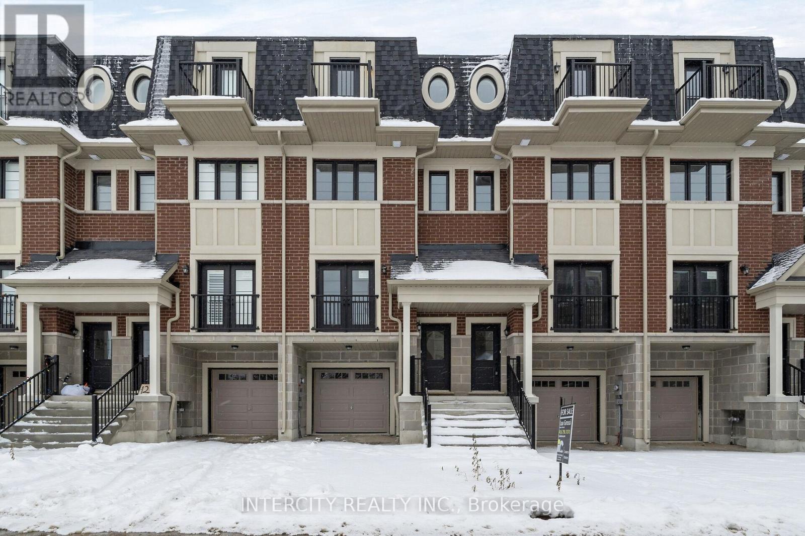 UNIT 11 - 43 MARRET LANE, clarington (newcastle), Ontario