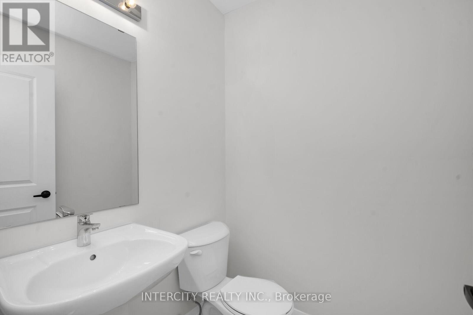 Unit 16 - 63 Marret Lane, Clarington (Newcastle), Ontario  L1B 1J2 - Photo 11 - E12640572