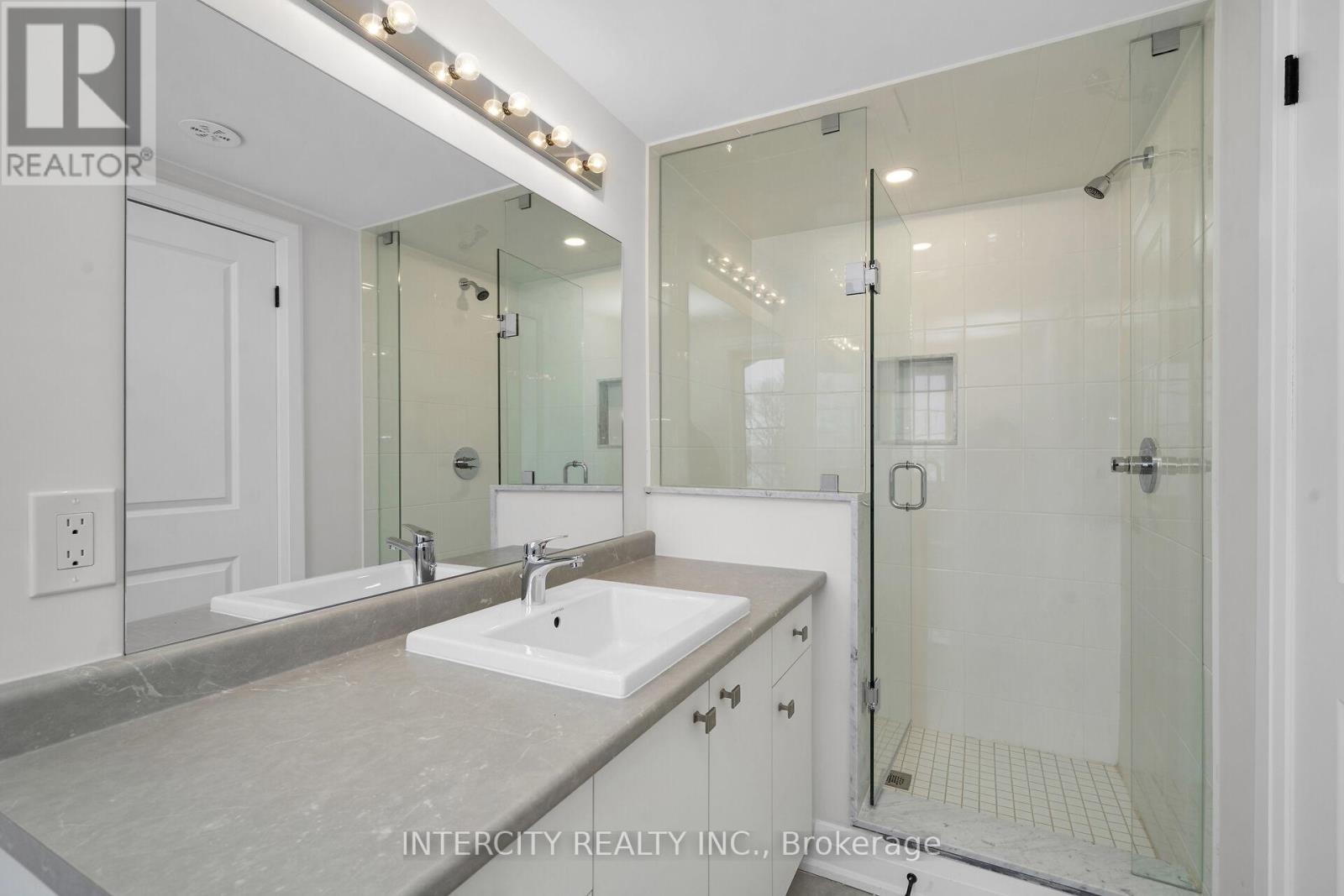 Unit 16 - 63 Marret Lane, Clarington (Newcastle), Ontario  L1B 1J2 - Photo 18 - E12640572