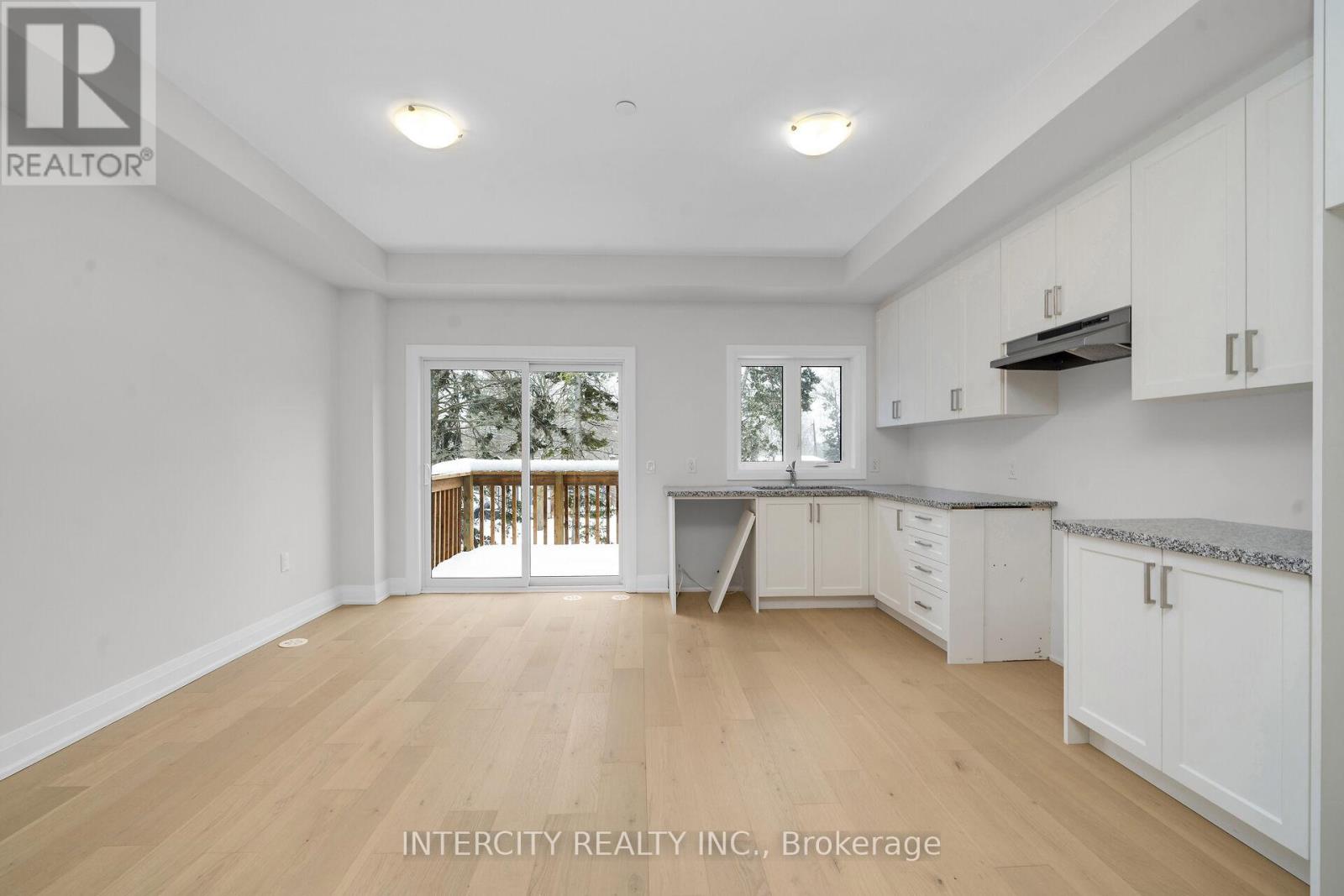 Unit 16 - 63 Marret Lane, Clarington (Newcastle), Ontario  L1B 1J2 - Photo 5 - E12640572