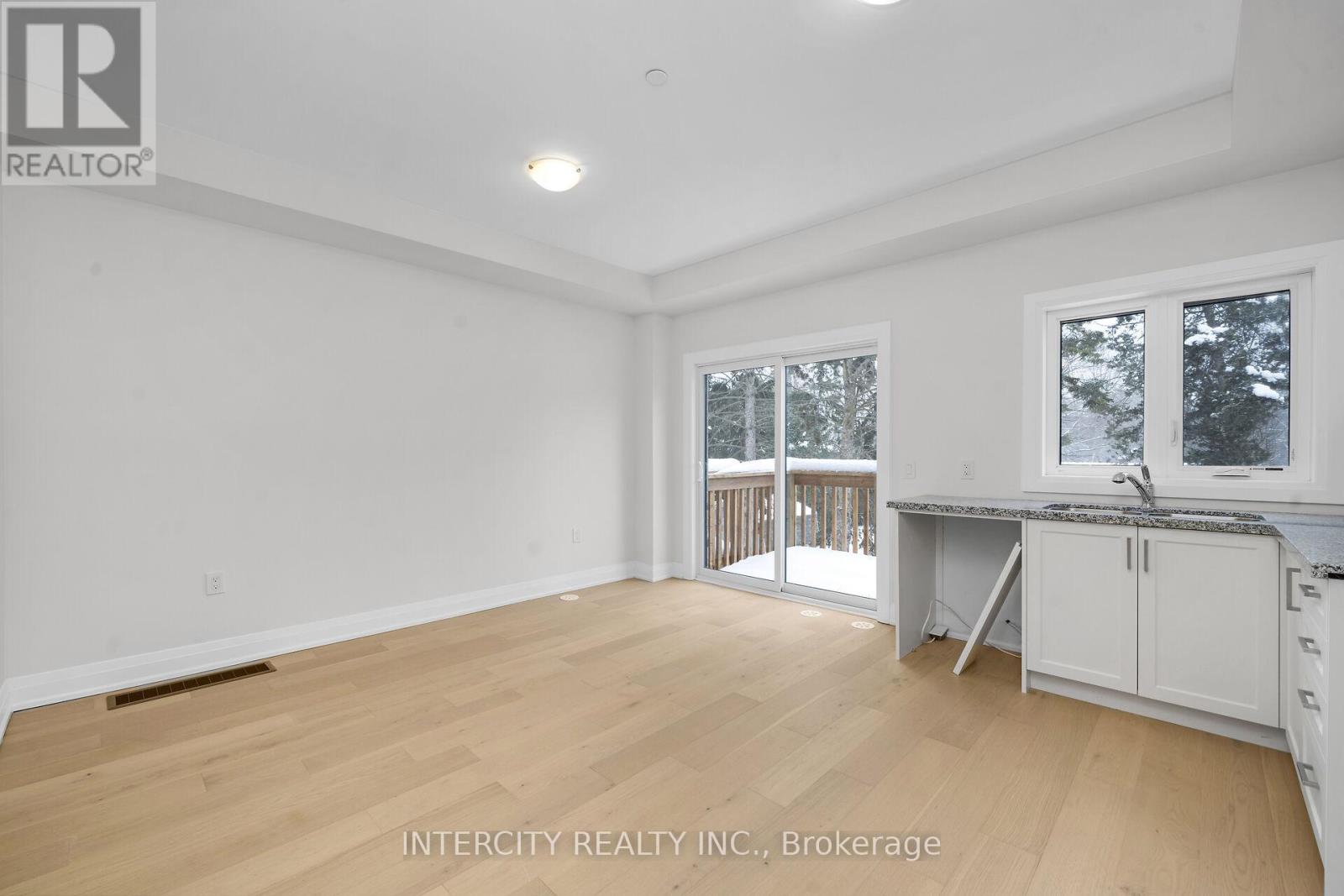 Unit 16 - 63 Marret Lane, Clarington (Newcastle), Ontario  L1B 1J2 - Photo 8 - E12640572