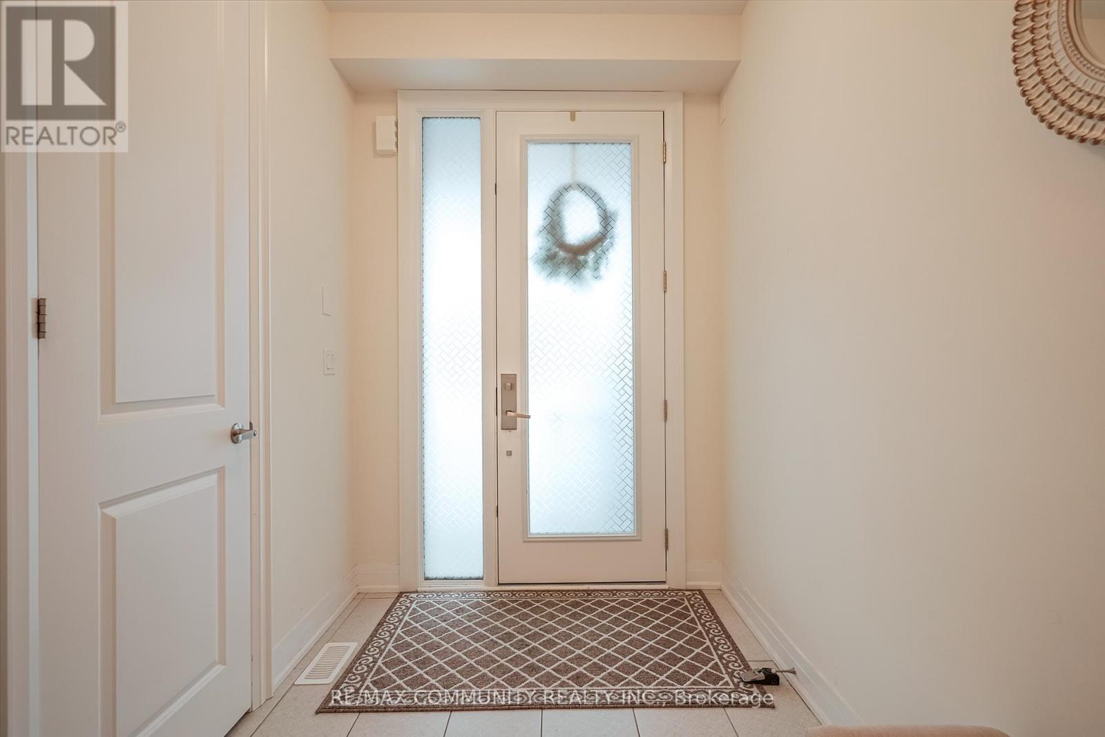 55 Hoad Street N, Clarington (Newcastle), Ontario  L1B 0W1 - Photo 5 - E12641040