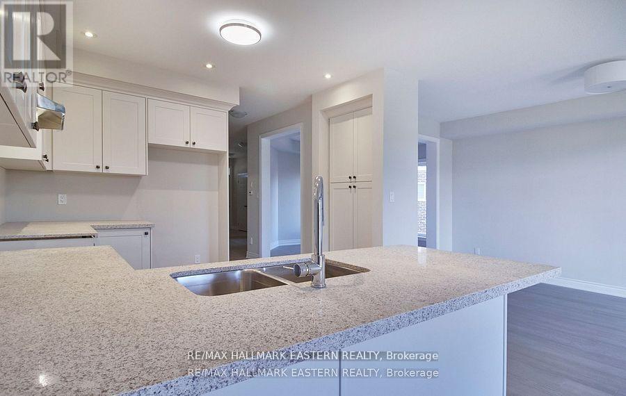 37 Coldbrook Drive, Cavan Monaghan (Millbrook Village), Ontario  L0A 1G0 - Photo 18 - X12641420