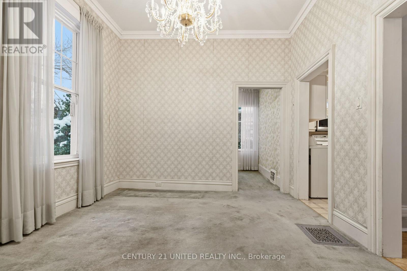 370 Hunter Street W, Peterborough (Town Ward 3), Ontario  K9H 2M5 - Photo 23 - X12641500