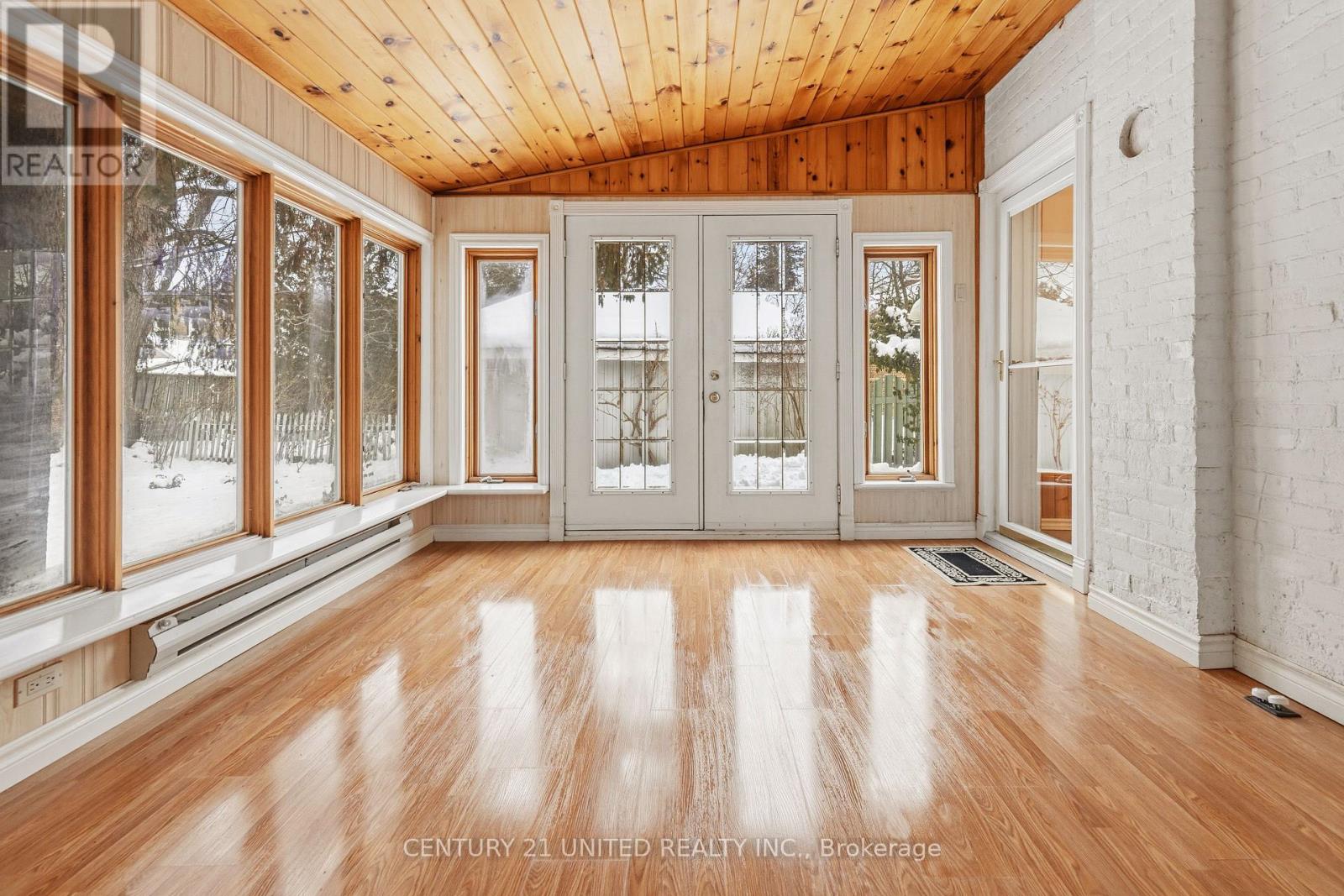 370 Hunter Street W, Peterborough (Town Ward 3), Ontario  K9H 2M5 - Photo 33 - X12641500