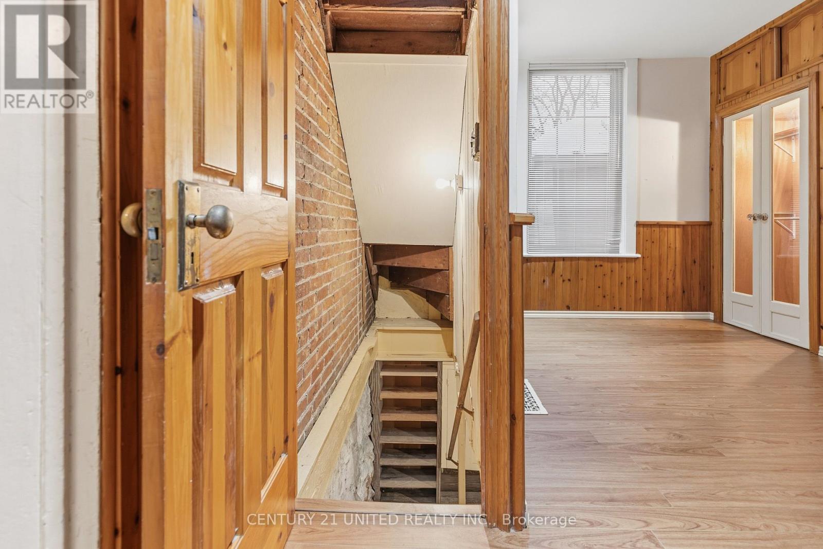 370 Hunter Street W, Peterborough (Town Ward 3), Ontario  K9H 2M5 - Photo 50 - X12641500