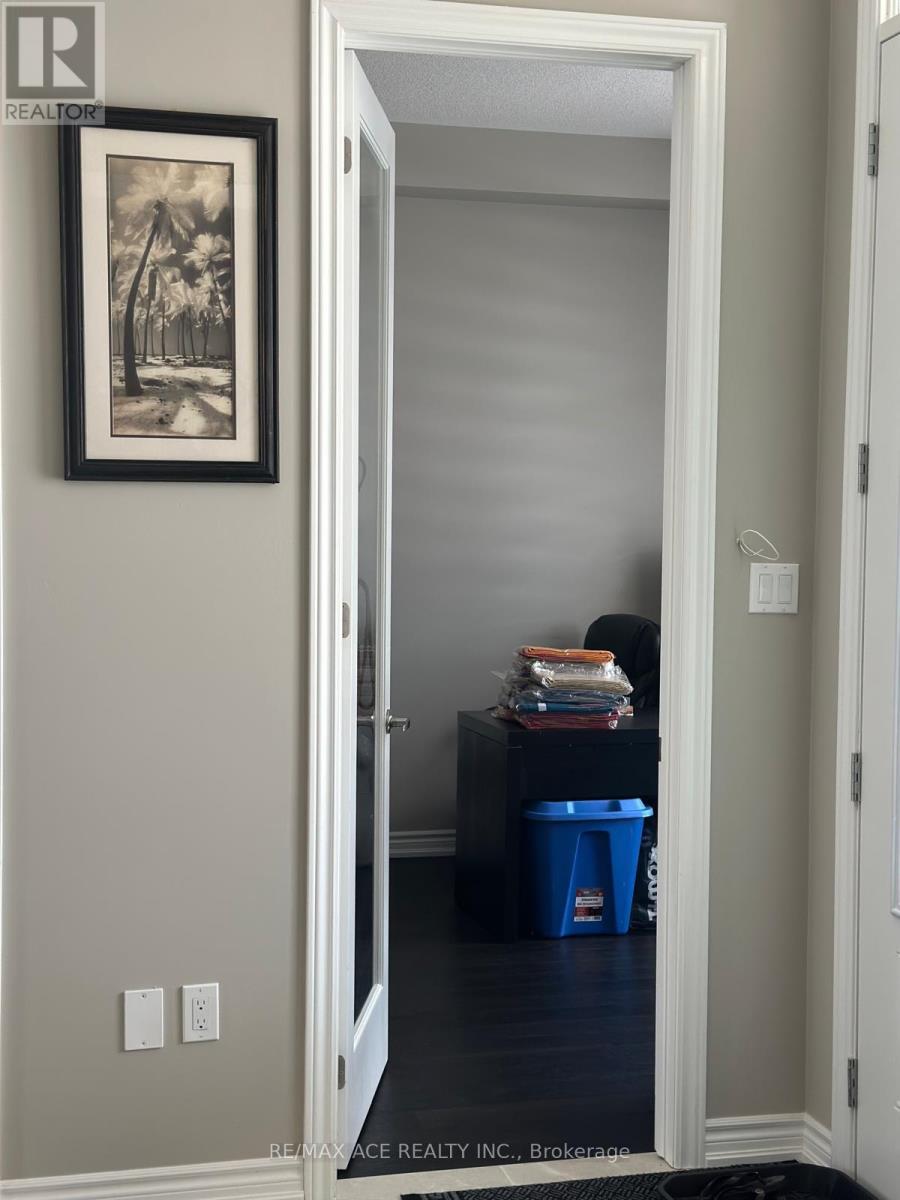 50 Golden Meadows Drive, Otonabee-South Monaghan, Ontario  K9J 0K8 - Photo 10 - X12641754