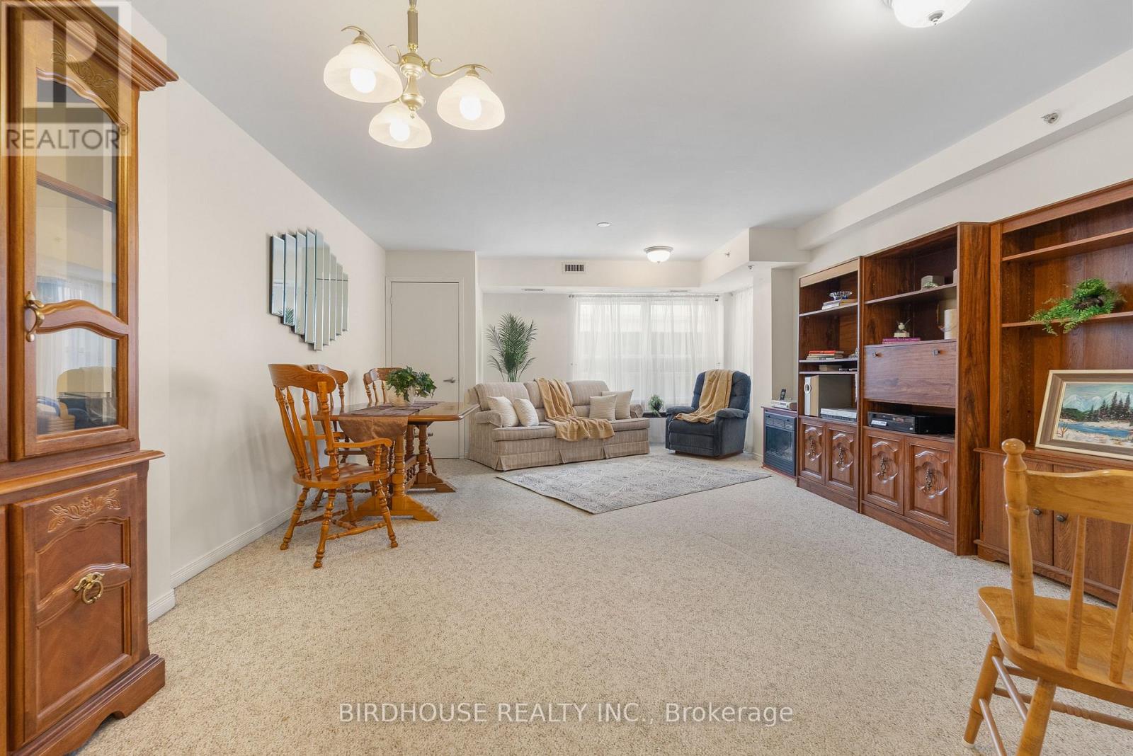 312 - 8 Huron Street, Kawartha Lakes (Lindsay), Ontario  K9V 6K3 - Photo 10 - X12642460