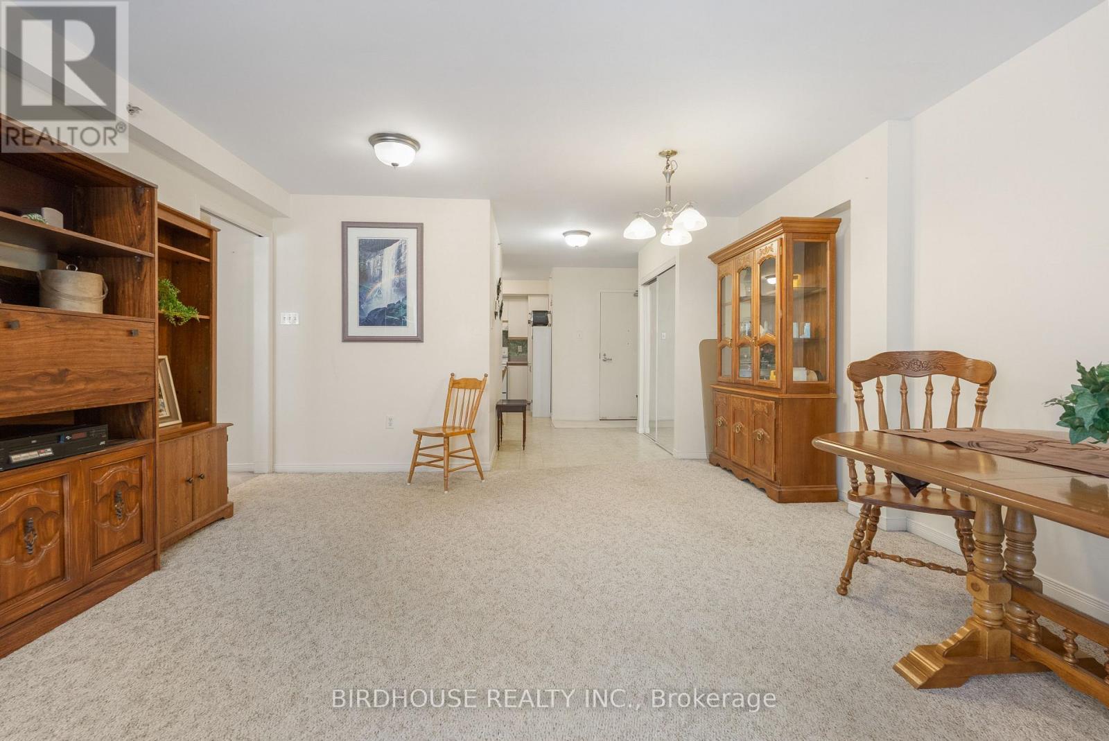 312 - 8 Huron Street, Kawartha Lakes (Lindsay), Ontario  K9V 6K3 - Photo 13 - X12642460