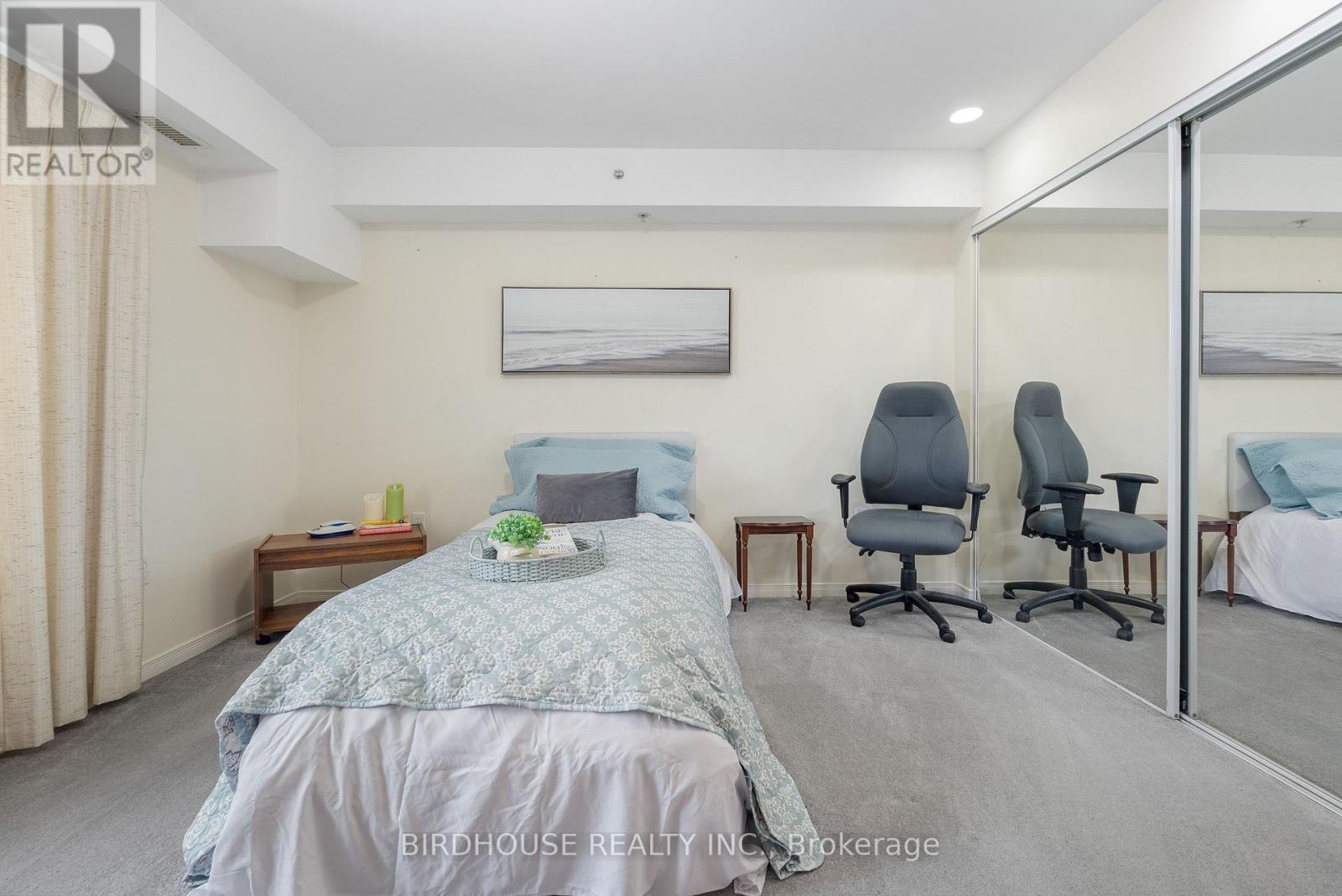 312 - 8 Huron Street, Kawartha Lakes (Lindsay), Ontario  K9V 6K3 - Photo 17 - X12642460