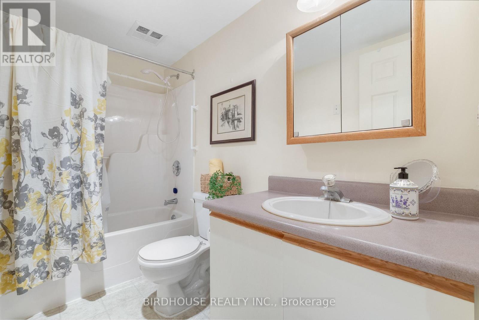 312 - 8 Huron Street, Kawartha Lakes (Lindsay), Ontario  K9V 6K3 - Photo 19 - X12642460