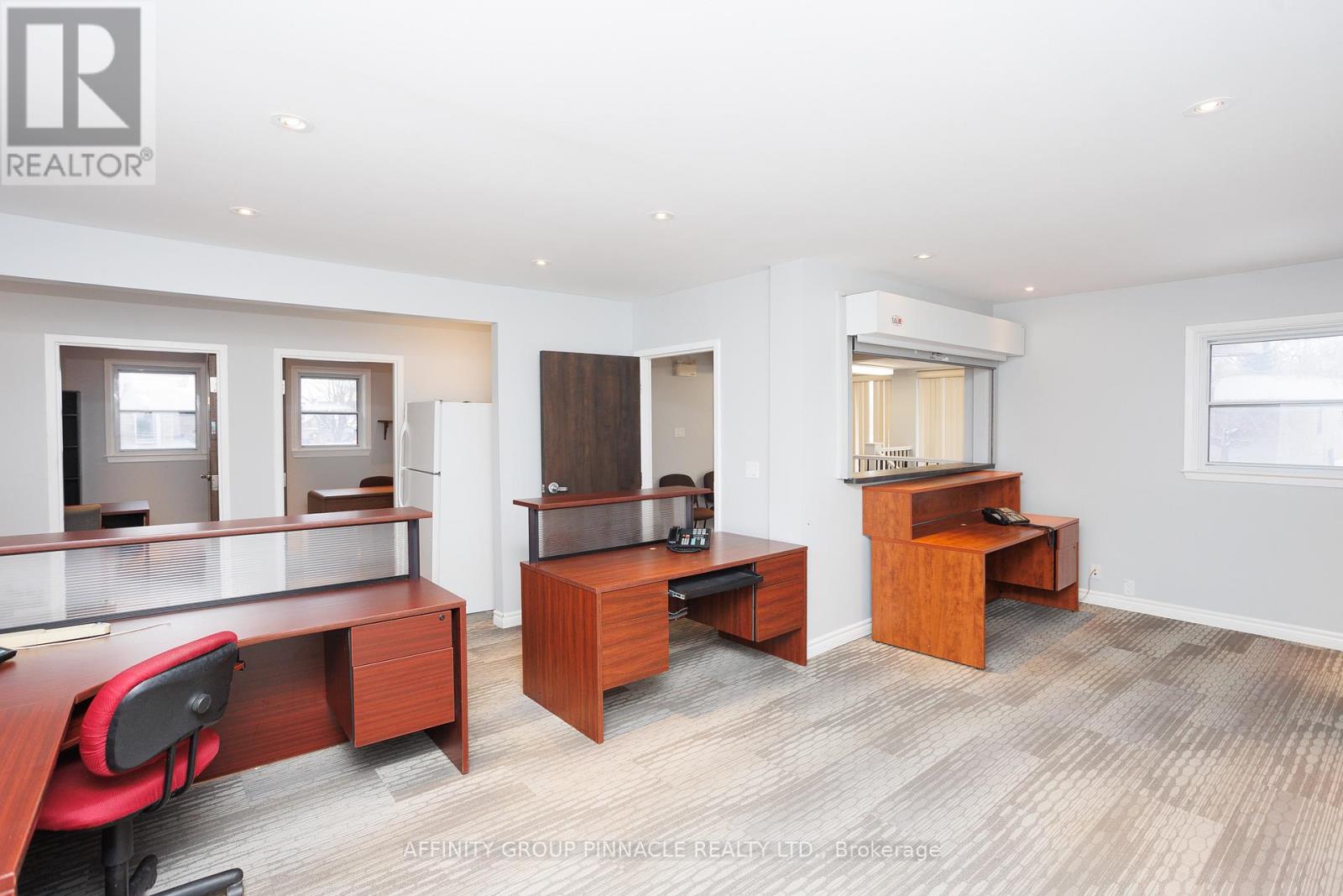 47 Lindsay Street S, Kawartha Lakes (Lindsay), Ontario  K9V 2M1 - Photo 17 - X12642682