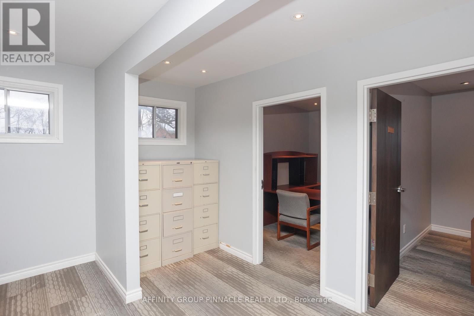 47 Lindsay Street S, Kawartha Lakes (Lindsay), Ontario  K9V 2M1 - Photo 24 - X12642682