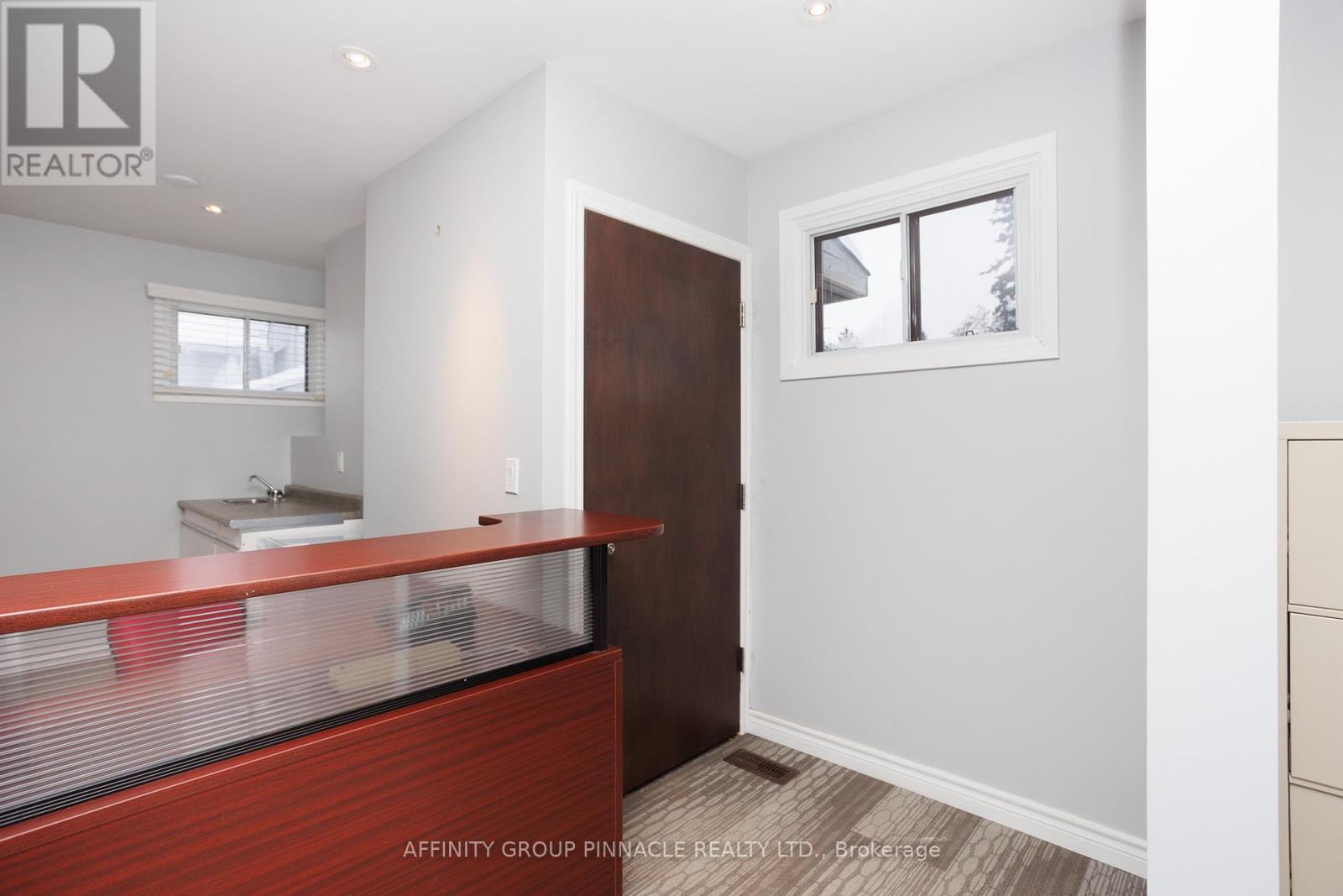 47 Lindsay Street S, Kawartha Lakes (Lindsay), Ontario  K9V 2M1 - Photo 25 - X12642682