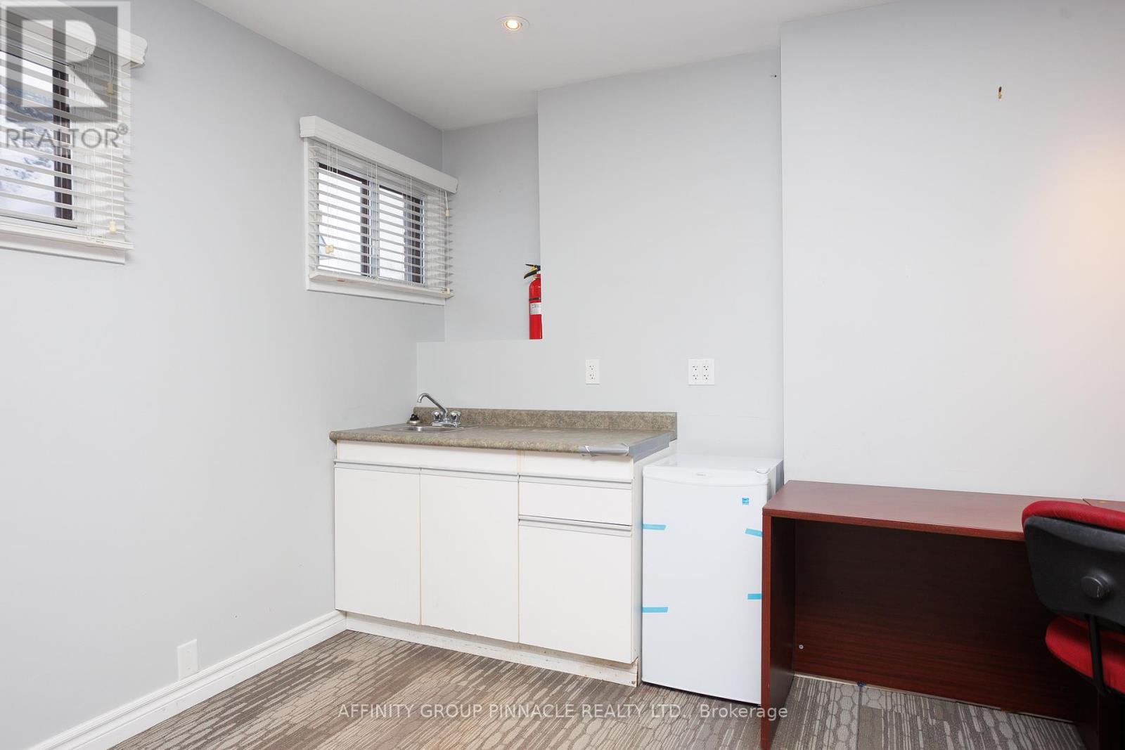 47 Lindsay Street S, Kawartha Lakes (Lindsay), Ontario  K9V 2M1 - Photo 31 - X12642682