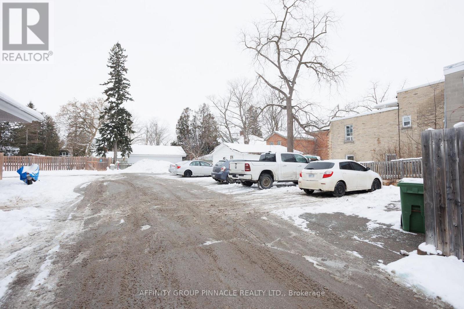 47 Lindsay Street S, Kawartha Lakes (Lindsay), Ontario  K9V 2M1 - Photo 6 - X12642682