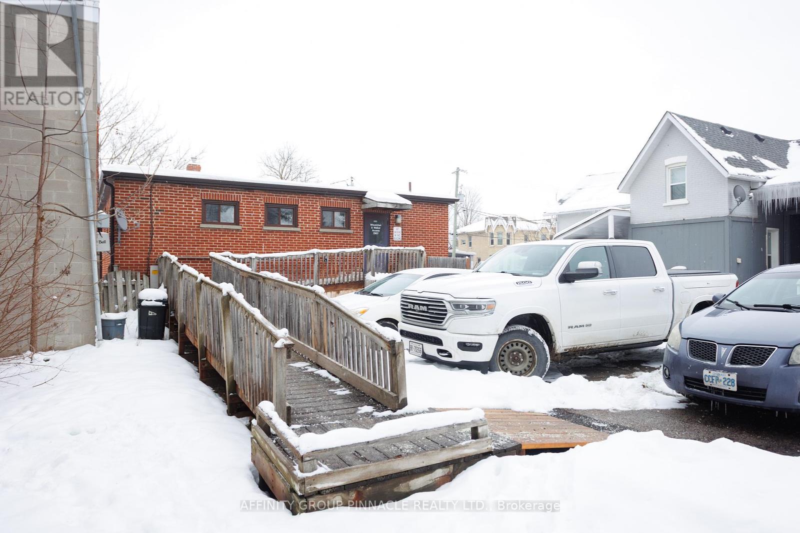 47 Lindsay Street S, Kawartha Lakes (Lindsay), Ontario  K9V 2M1 - Photo 7 - X12642682