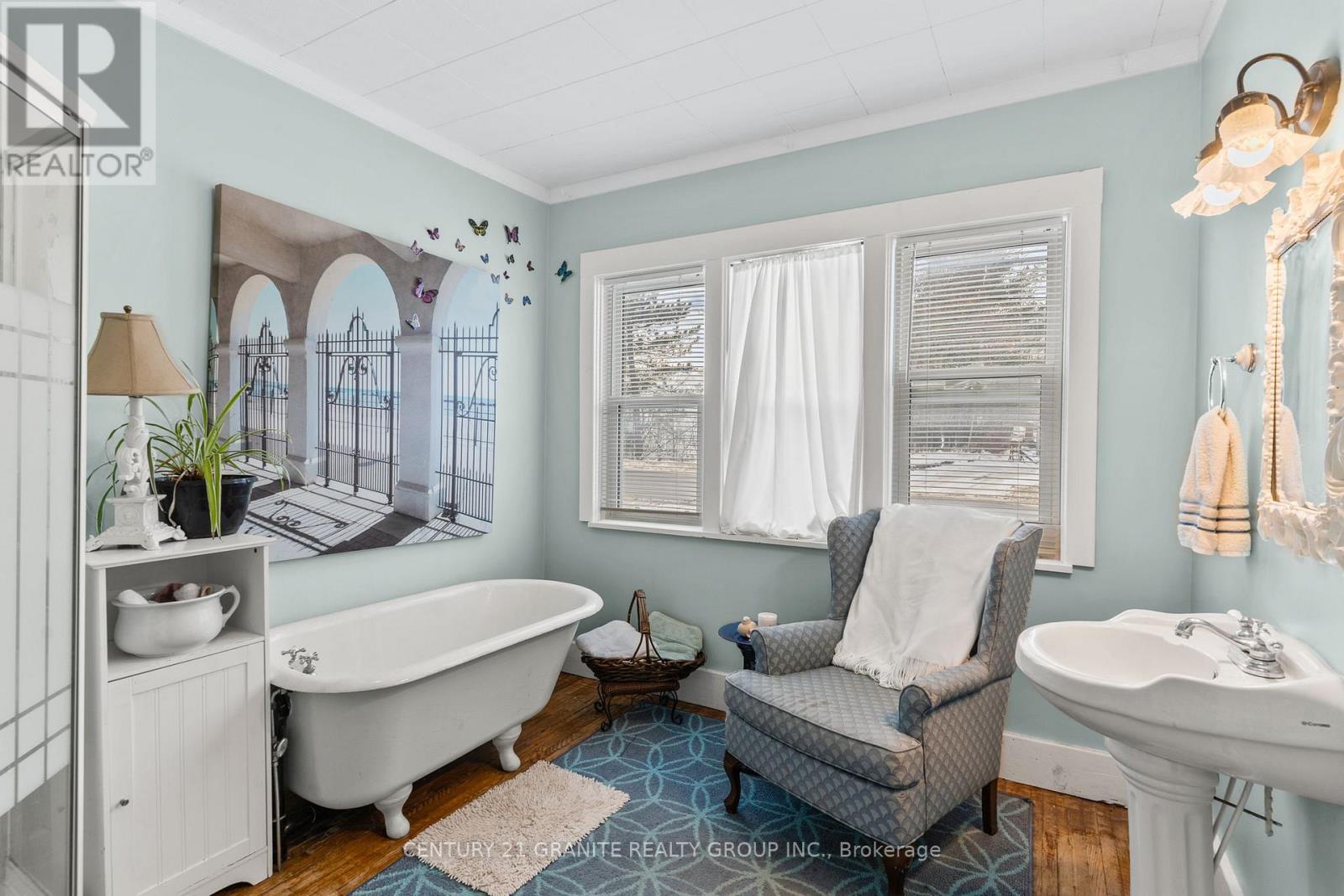 42 Chemaushgon Road, Bancroft (Bancroft Ward), Ontario  K0L 1C0 - Photo 16 - X12642718