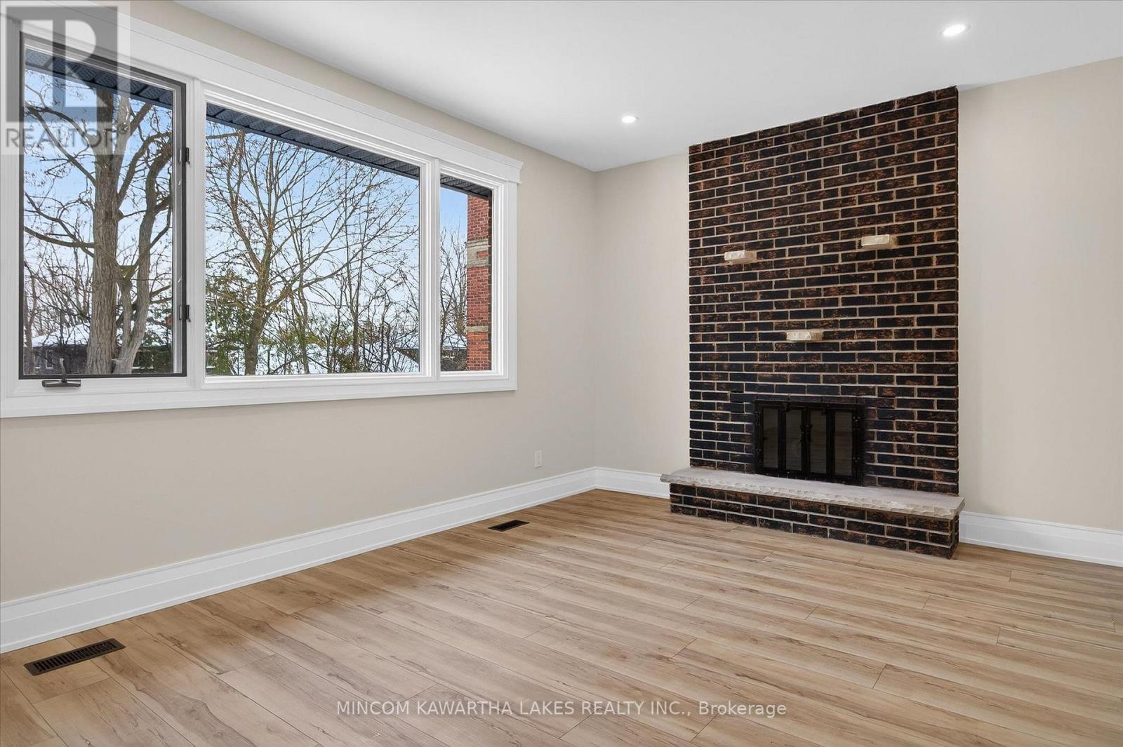 1320 Albertus Avenue, Peterborough (Town Ward 3), Ontario  K9J 7S3 - Photo 24 - X12642962