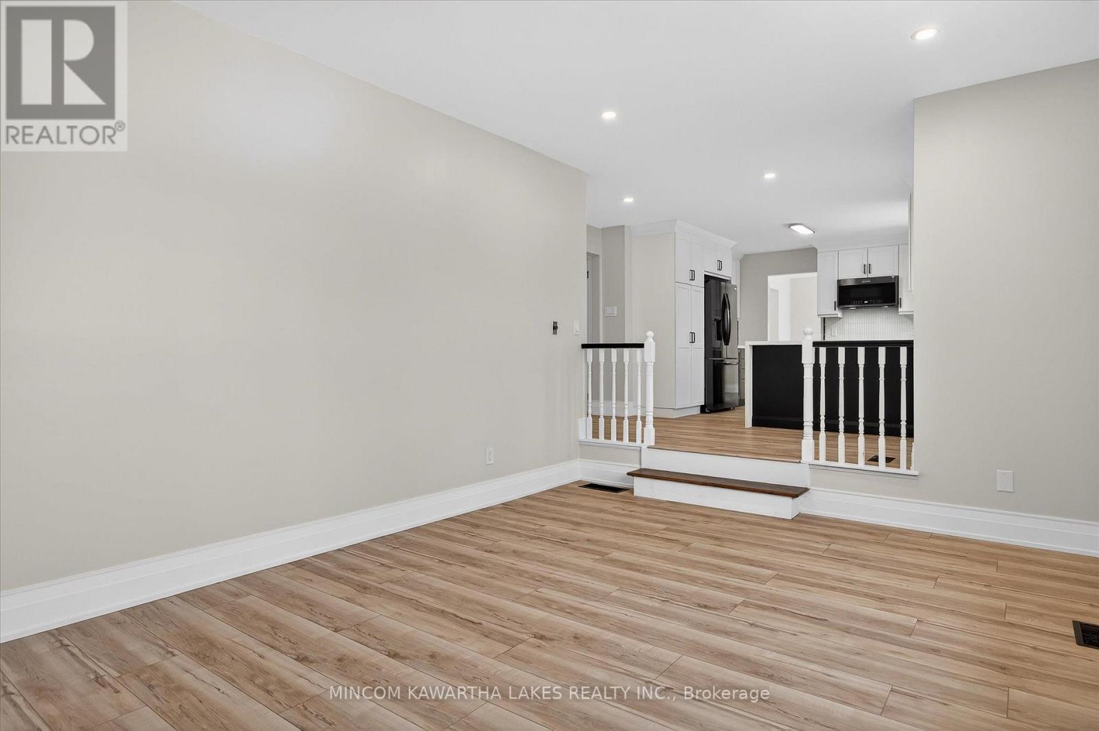 1320 Albertus Avenue, Peterborough (Town Ward 3), Ontario  K9J 7S3 - Photo 26 - X12642962