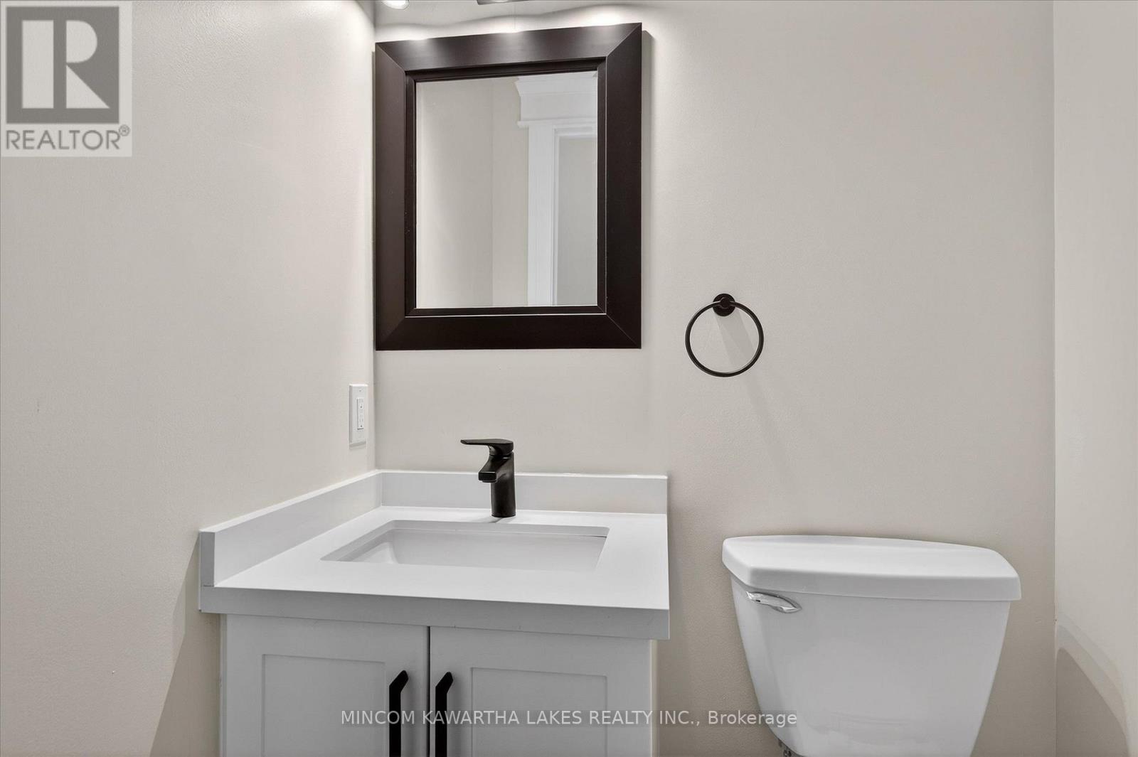 1320 Albertus Avenue, Peterborough (Town Ward 3), Ontario  K9J 7S3 - Photo 28 - X12642962