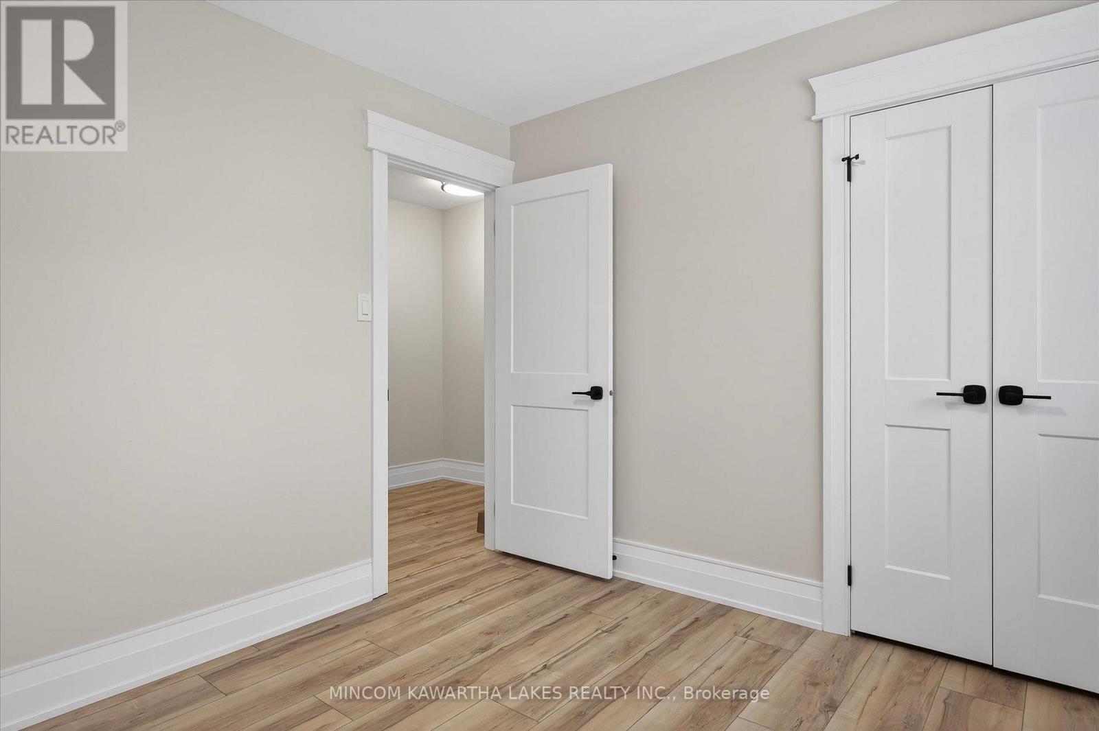 1320 Albertus Avenue, Peterborough (Town Ward 3), Ontario  K9J 7S3 - Photo 36 - X12642962