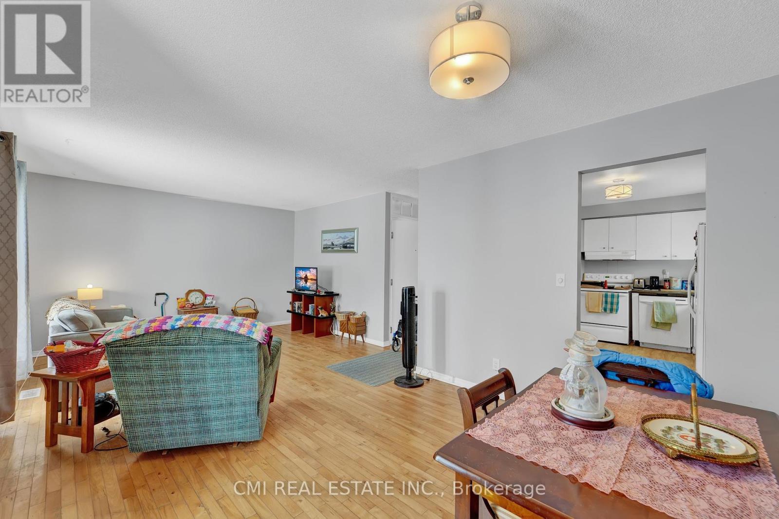 1337 Tudor Crescent, Peterborough (Ashburnham Ward 4), Ontario  K9L 1X1 - Photo 5 - X12642970