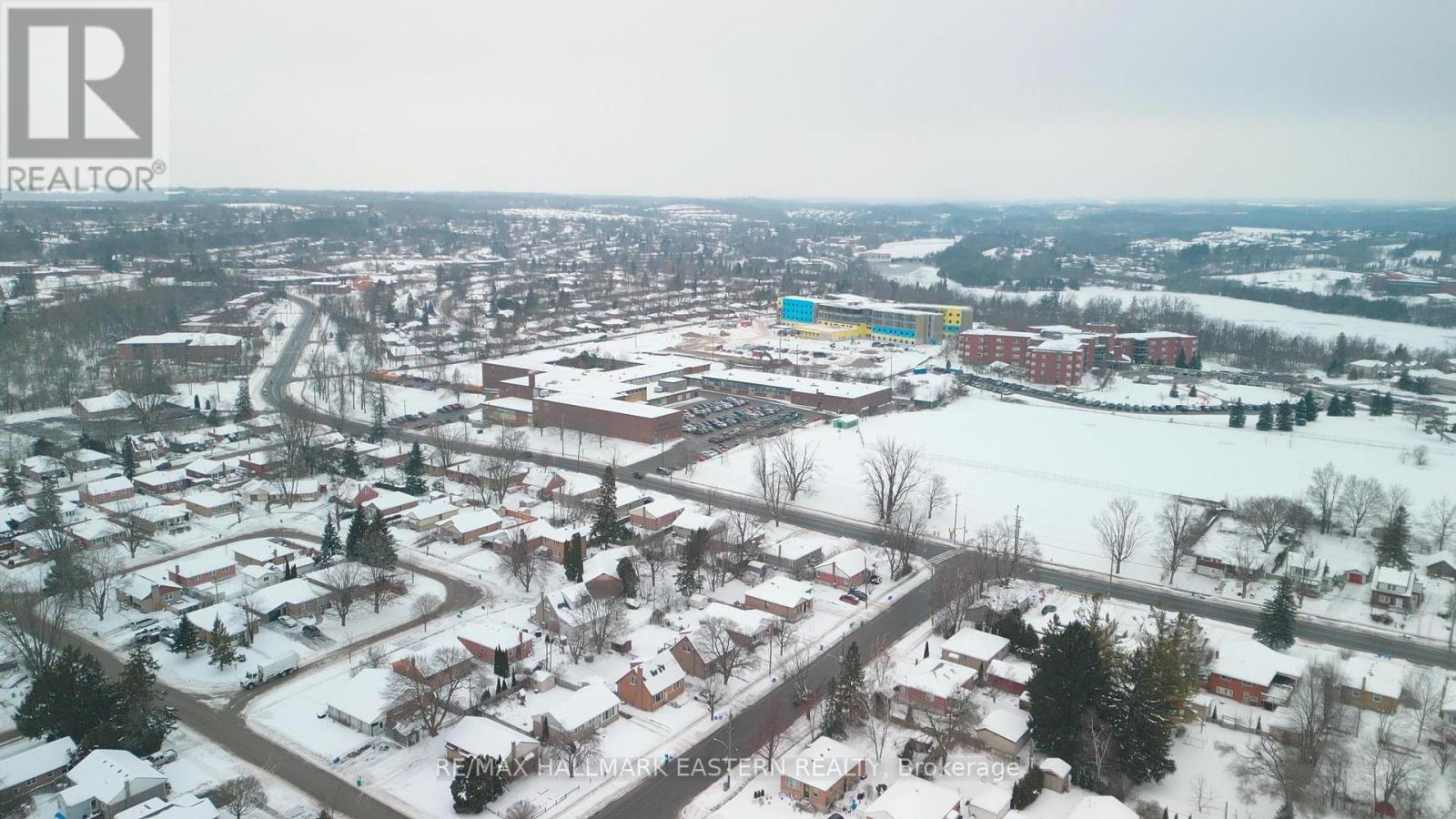 845 Gilbert Street, Peterborough (Northcrest Ward 5), Ontario  K9H 6G6 - Photo 43 - X12643218