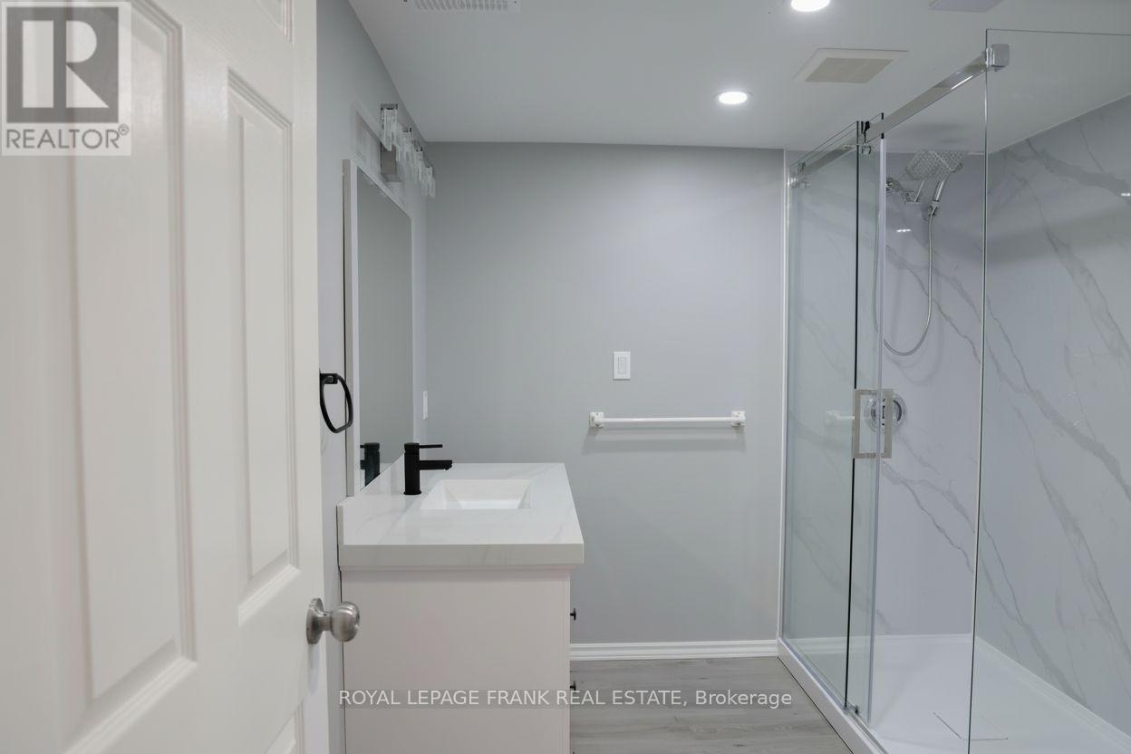 1 Crescent Court, Kawartha Lakes (Lindsay), Ontario  K9V 3Y8 - Photo 13 - X12643588