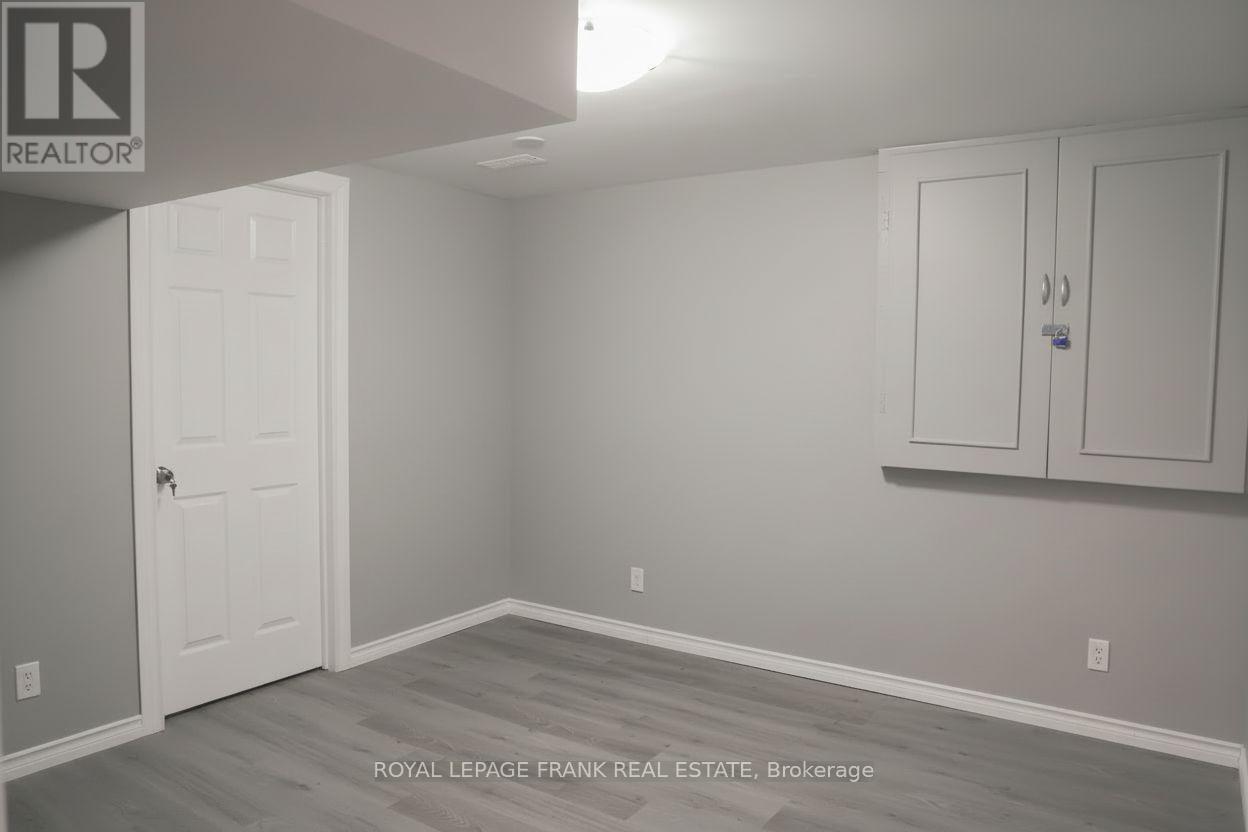 1 Crescent Court, Kawartha Lakes (Lindsay), Ontario  K9V 3Y8 - Photo 21 - X12643588