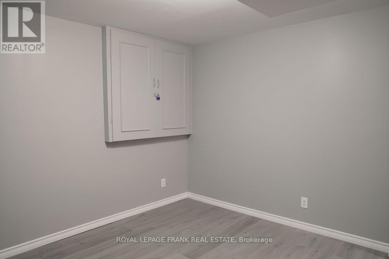 1 Crescent Court, Kawartha Lakes (Lindsay), Ontario  K9V 3Y8 - Photo 22 - X12643588