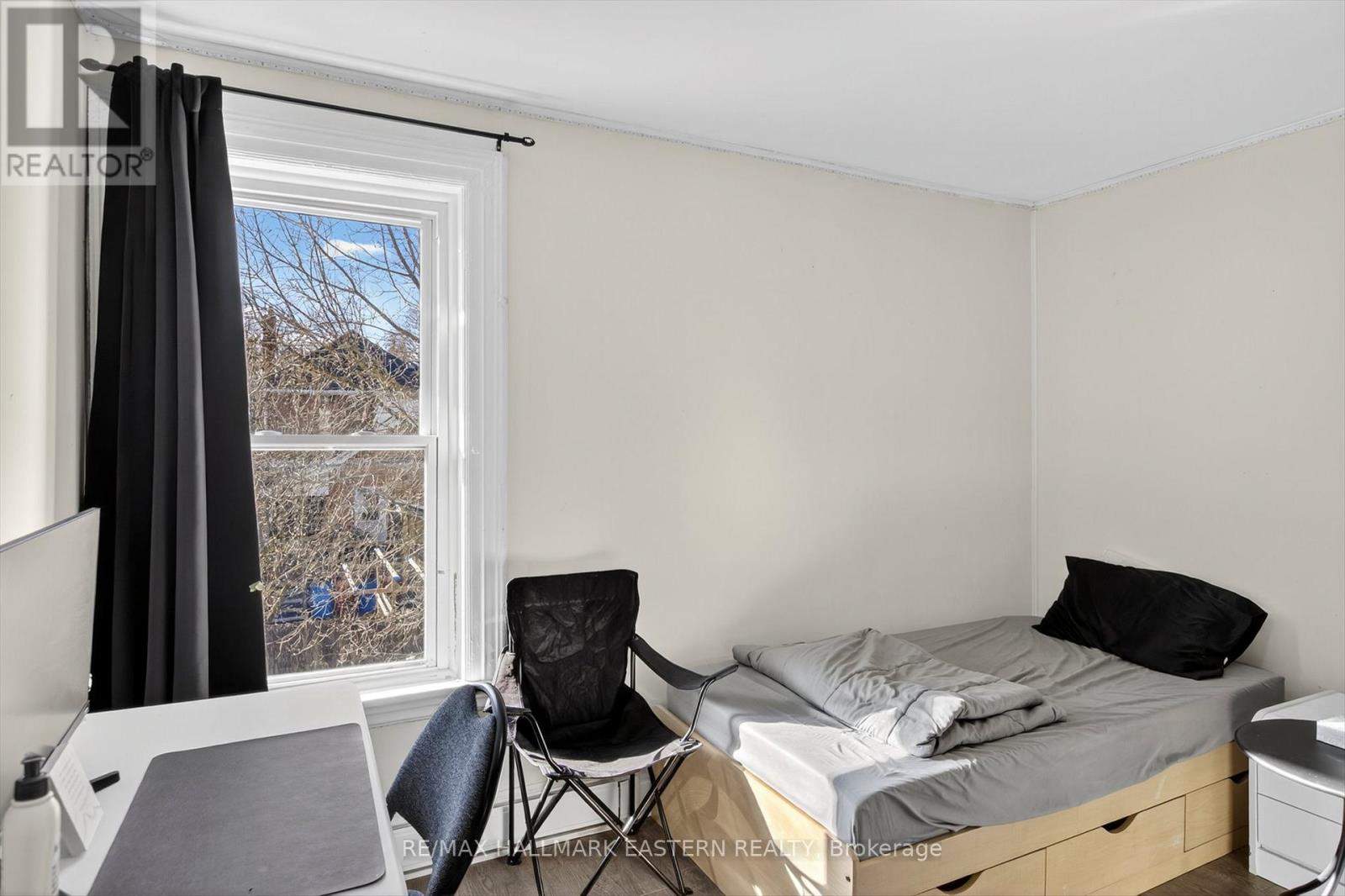 271 Thomas Street, Peterborough (Town Ward 3), Ontario  K9J 5E7 - Photo 25 - X12644024