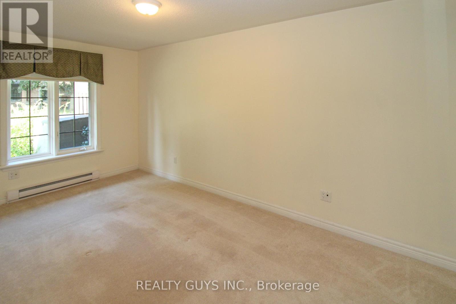 693 Whitaker Street, Peterborough (Ashburnham Ward 4), Ontario  K9H 7K3 - Photo 32 - X12644070