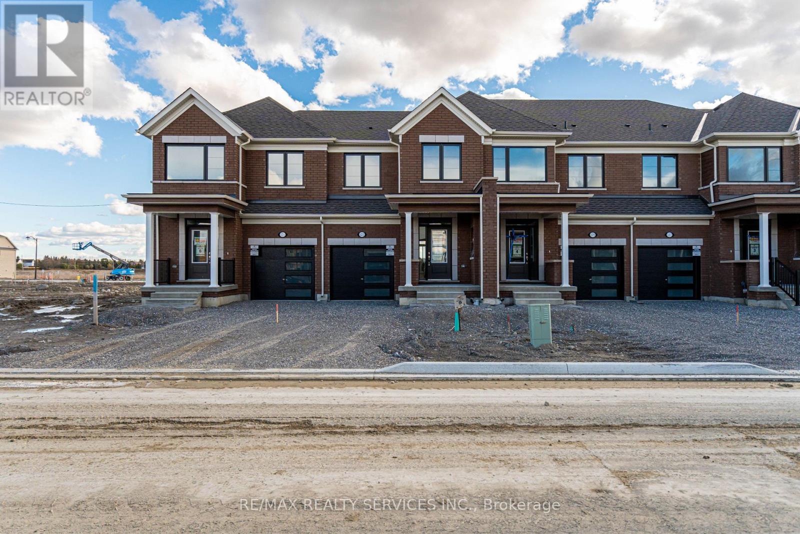 123 SANDERSON DRIVE, kawartha lakes (lindsay), Ontario