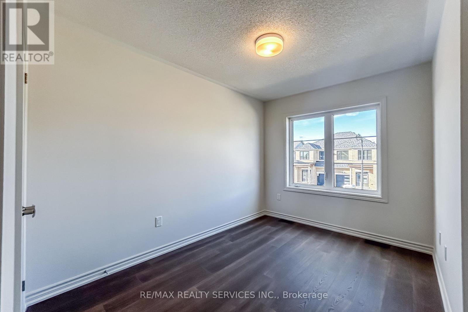 123 Sanderson Drive, Kawartha Lakes (Lindsay), Ontario  K9V 0T2 - Photo 38 - X12644902