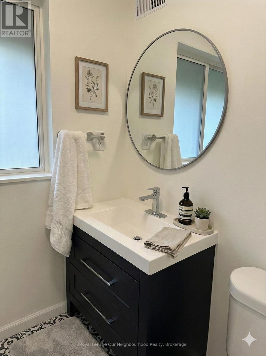 420 Albertus Avenue N, Peterborough (Town Ward 3), Ontario  K9J 4Z8 - Photo 16 - X12645056