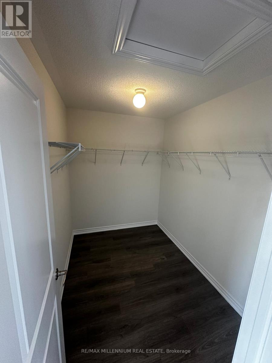 103 Watts Mews, Kawartha Lakes (Lindsay), Ontario  K9V 5V4 - Photo 14 - X12645582