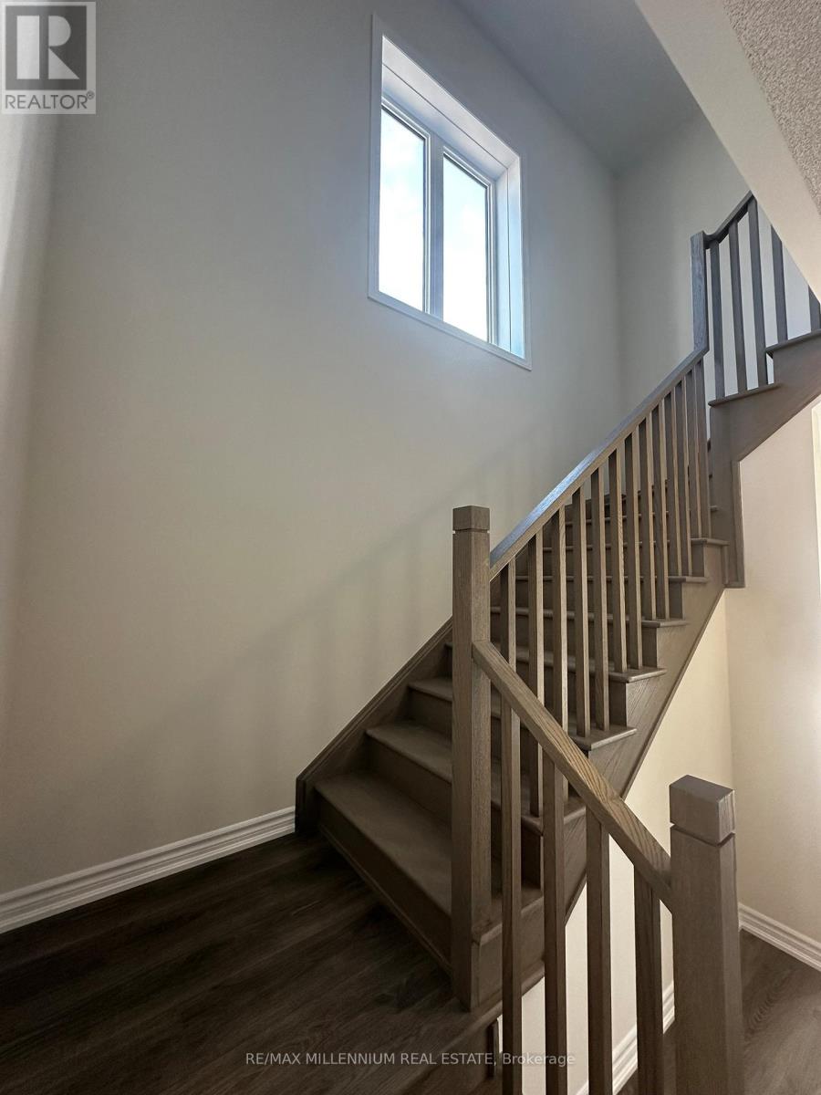 103 Watts Mews, Kawartha Lakes (Lindsay), Ontario  K9V 5V4 - Photo 5 - X12645582