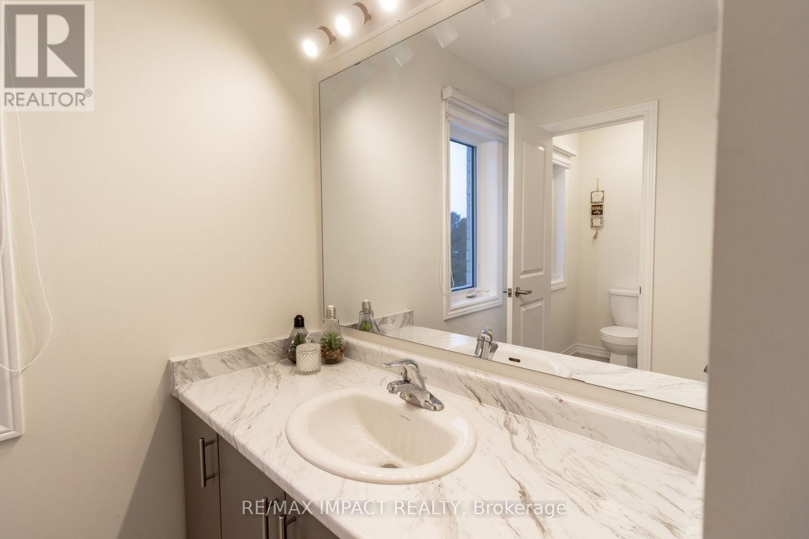 39 Connolly Road, Kawartha Lakes (Lindsay), Ontario  K9V 0P1 - Photo 37 - X12647052