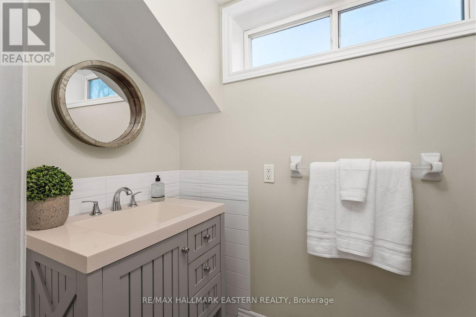 1065 Gore Street, Selwyn, Ontario  K0L 1H0 - Photo 40 - X12647806