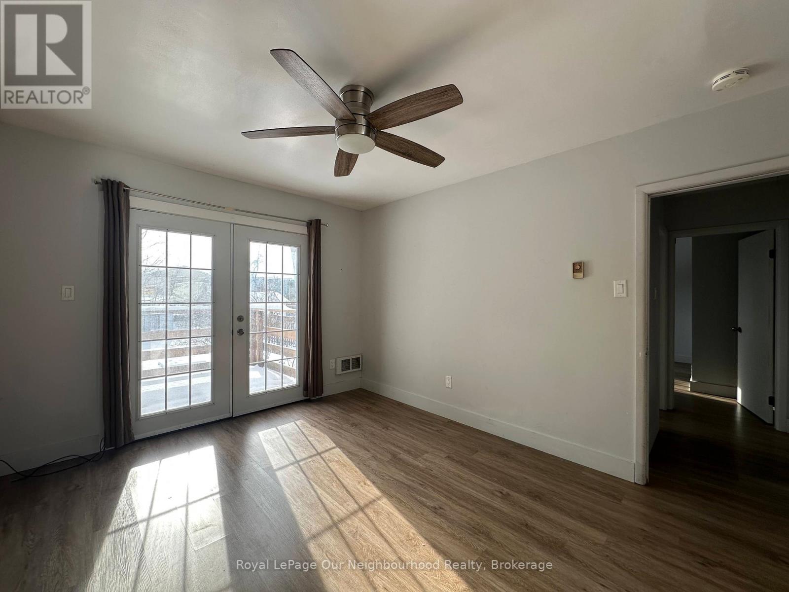 22 Springbrook Drive, Peterborough (Monaghan Ward 2), Ontario  K9J 1L1 - Photo 15 - X12648884