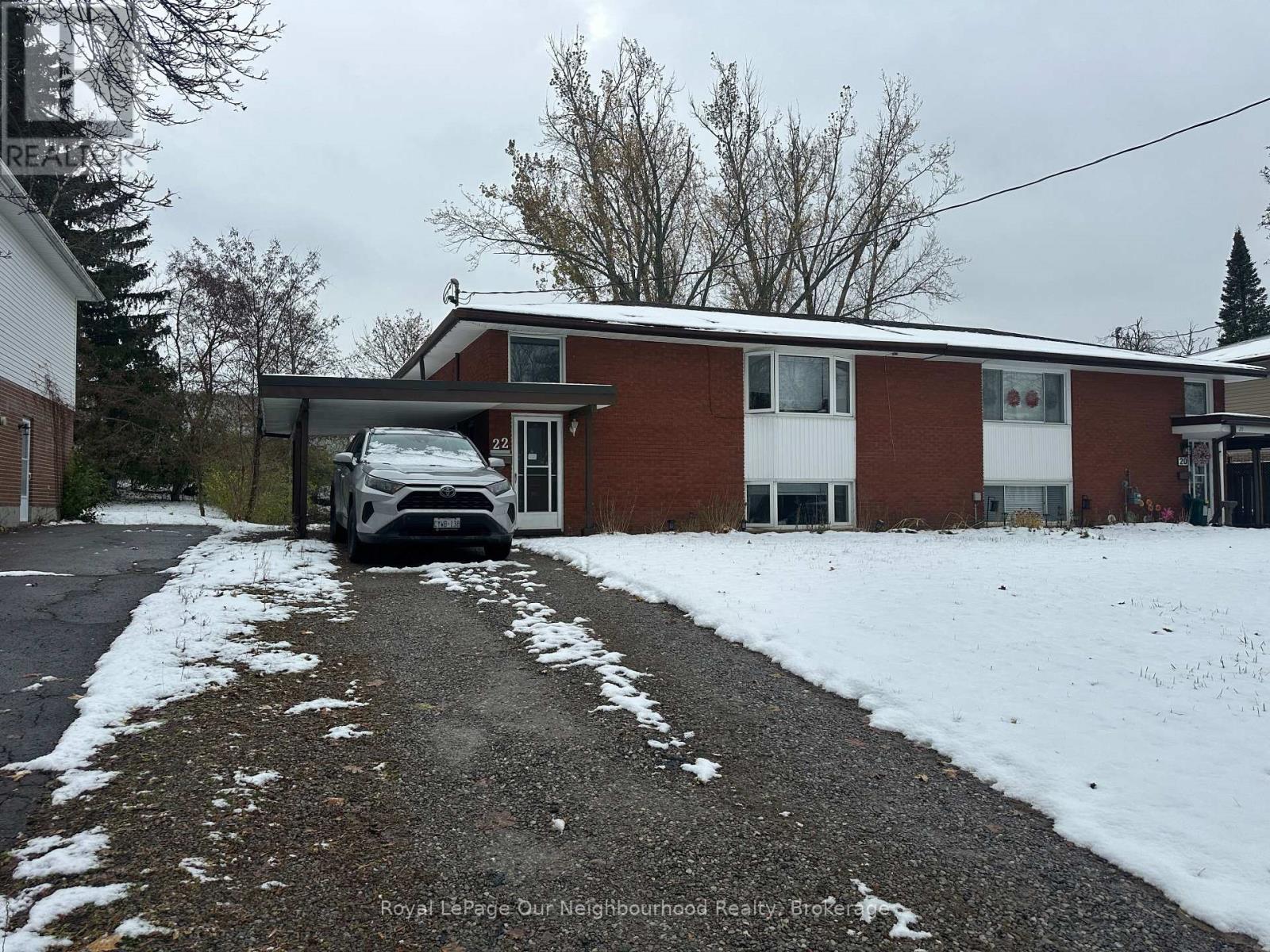 22 Springbrook Drive, Peterborough (Monaghan Ward 2), Ontario  K9J 1L1 - Photo 2 - X12648884