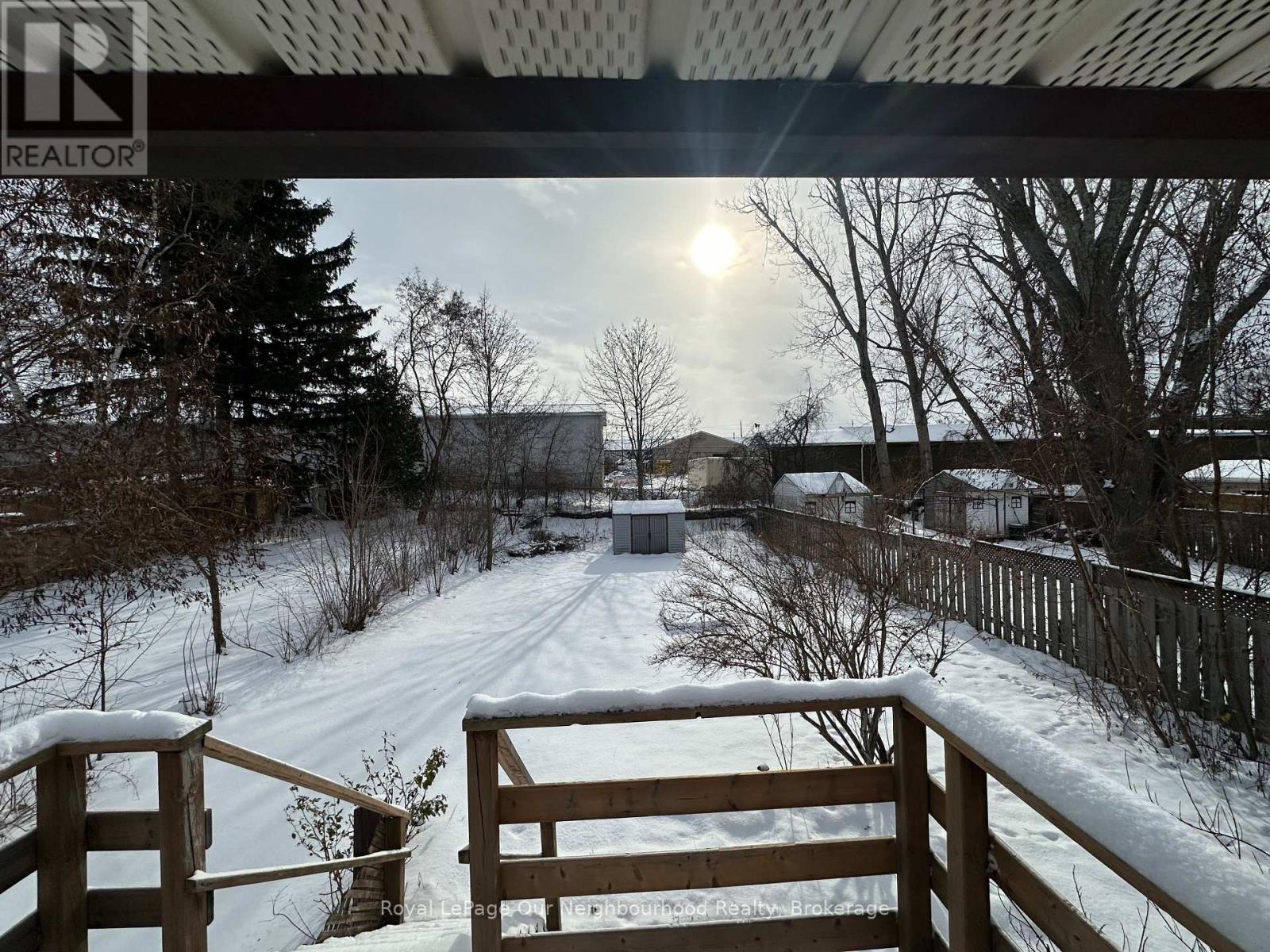 22 Springbrook Drive, Peterborough (Monaghan Ward 2), Ontario  K9J 1L1 - Photo 21 - X12648884